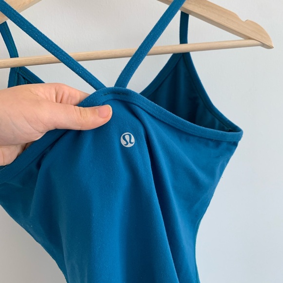 Lululemon - Blue Tank Top - Mesh Bra - Picture 3 of 4